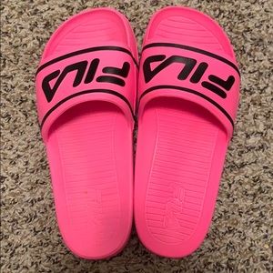 fila slippers